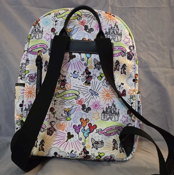 🎡 Disney Sketch Backpack by Dooney & Bourke — Excellent Used Condition - Picture 2 of 10